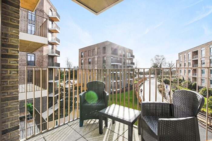 2 Bedroom Flat To Rent In Dodson House, Medawar Drive, London, NW7