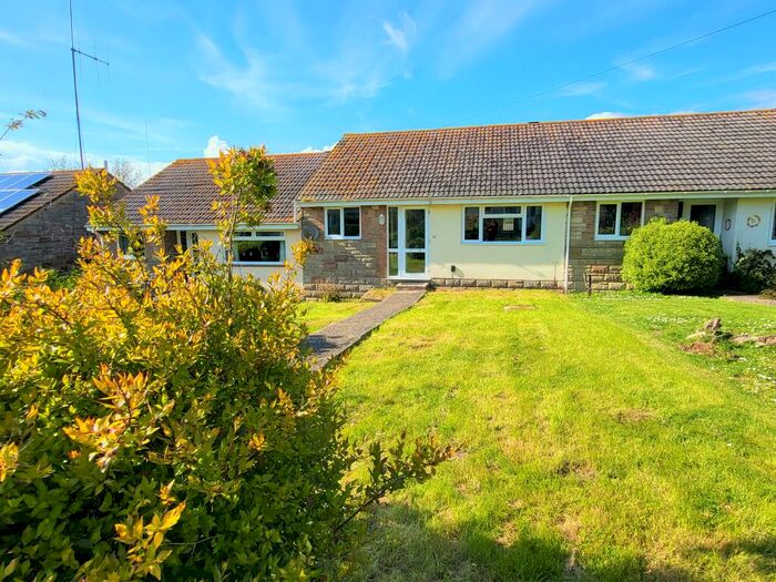 2 Bedroom Bungalow To Rent In Mountbatten Drive, Newport, PO30