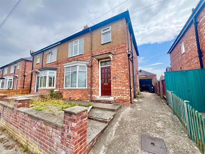 3 Bedroom Semi-Detached House For Sale In Newlands Road, Darlington, DL3