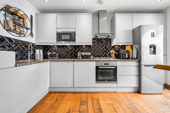 2 Bedroom Flat For Sale In Clements Road, South Bermondsey, SE16
