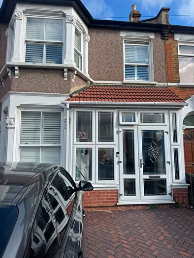 4 Bedroom Terraced House To Rent In Kinfauns Road, Ilford, IG3