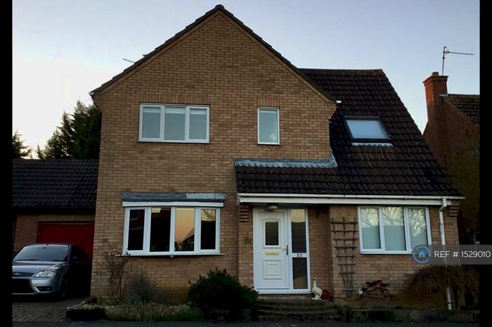 4 Bedroom Detached House To Rent In Dene Close, Wellingborough, NN8