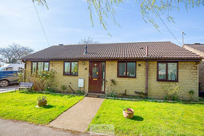 2 Bedroom Detached Bungalow For Sale In Springwood Court, Aston, Sheffield, S26