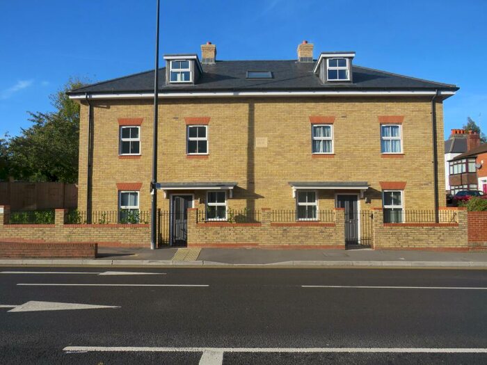 1 Bedroom Flat To Rent In South Road, Maidenhead, SL6