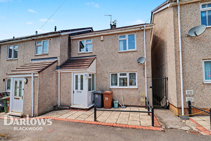 3 Bedroom End Of Terrace House For Sale In Twyn Gardens, Blackwood, NP12
