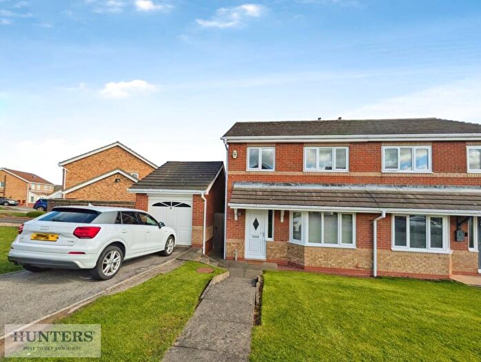 3 Bedroom Semi-Detached House For Sale In Willerby Grove, Peterlee, County Durham, SR8