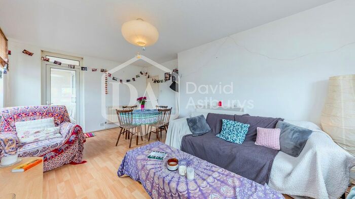 4 Bedroom Flat To Rent In Fairfoot Road, Mile End, London, E3