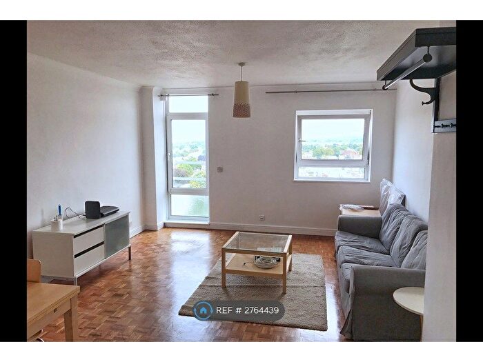 2 Bedroom Flat To Rent In Clarendon Road, Wallington, SM6