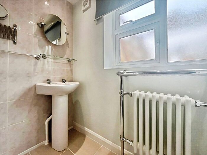 Studio To Rent In Cambridge Grove Road, Kingston Upon Thames, KT1