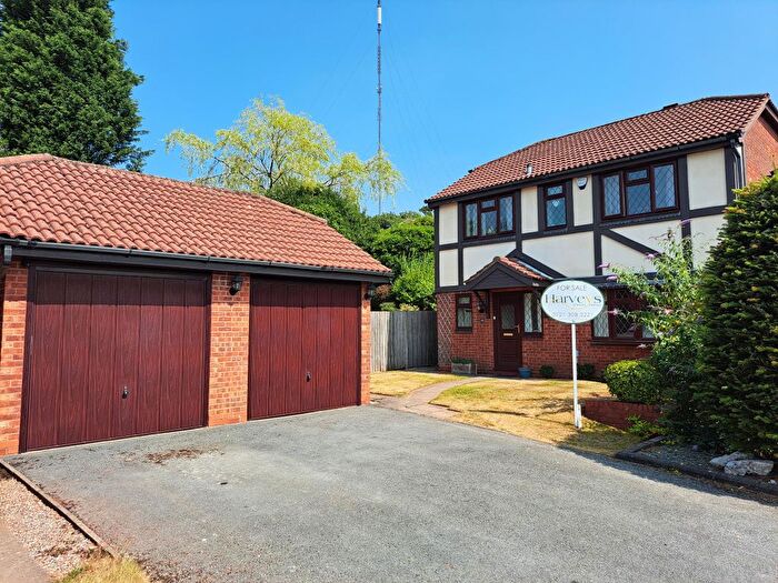 4 Bedroom Detached House For Sale In Petershouse Drive, Four Oaks, Sutton Coldfield, B74