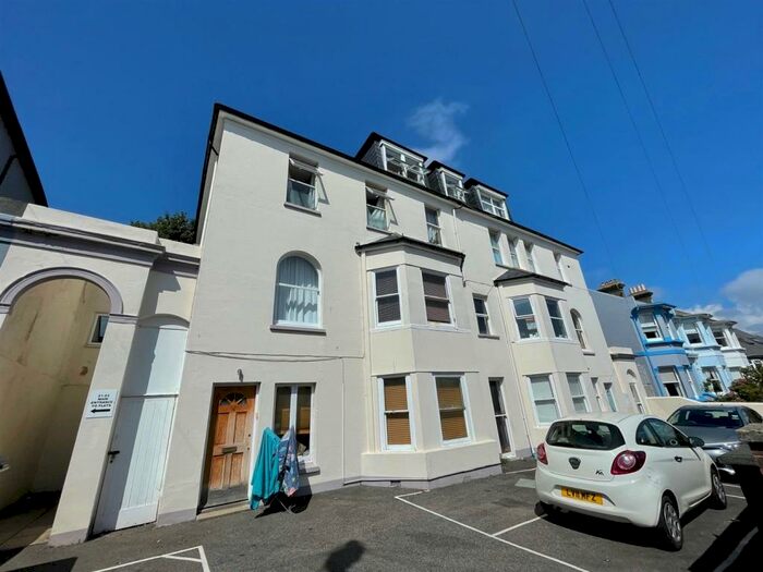 2 Bedroom Flat To Rent In Richmond Road, Brighton, BN2