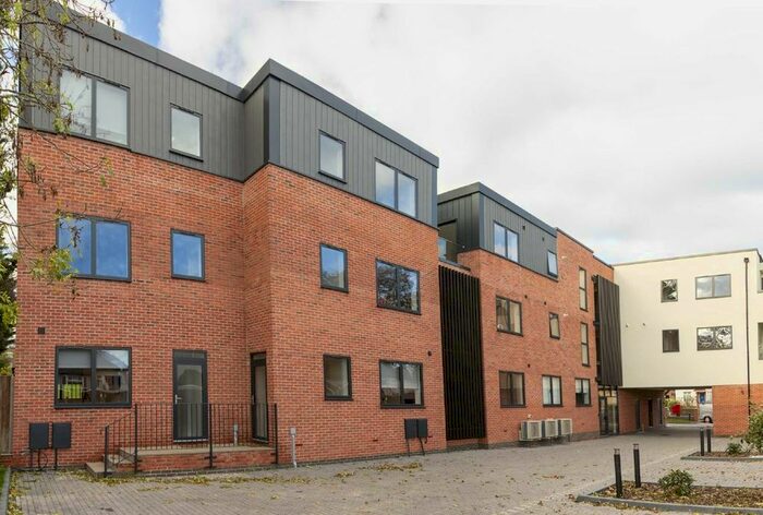 3 Bedroom Property To Rent In Bell Lane, London, NW4