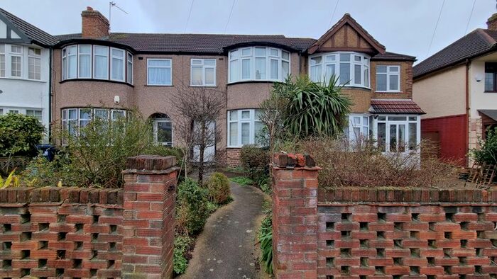 3 Bedroom Terraced House To Rent In Barmouth Avenue, Perivale, Greenford, UB6