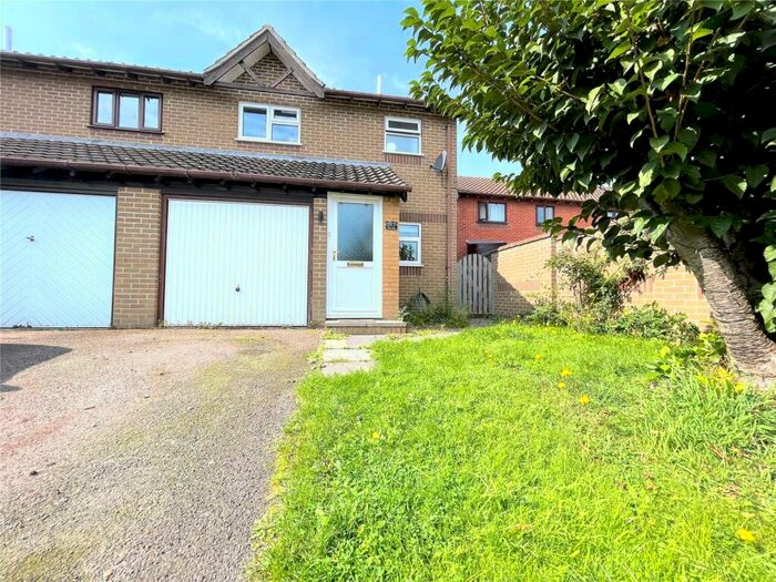 3 Bedroom Semi-Detached House To Rent In Nelson Close, Hethersett, Norwich, NR9