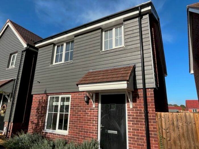 3 Bedroom Property To Rent In Anderdon Avenue, Rownhams, Southampton, SO16