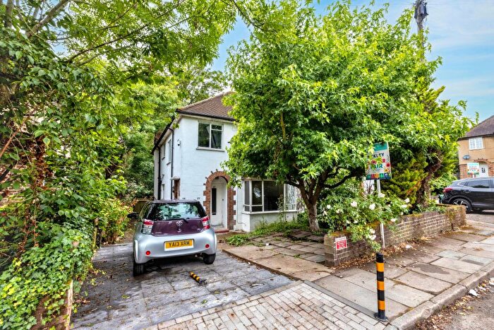 2 Bedroom Flat For Sale In Ethelbert Close, Bromley, Greater London, BR1