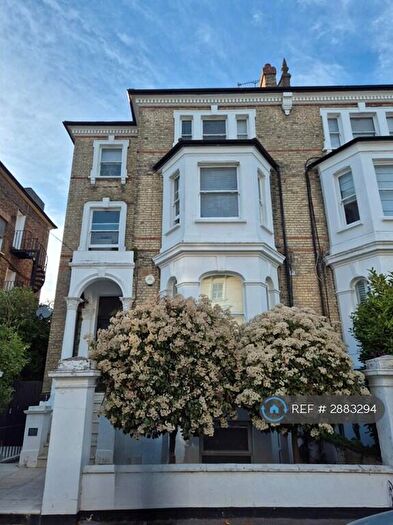 1 Bedroom Flat To Rent In St. Philips Road, Surbiton, KT6