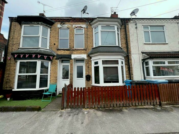 3 Bedroom House To Rent In Brecon Street, Hull, HU8