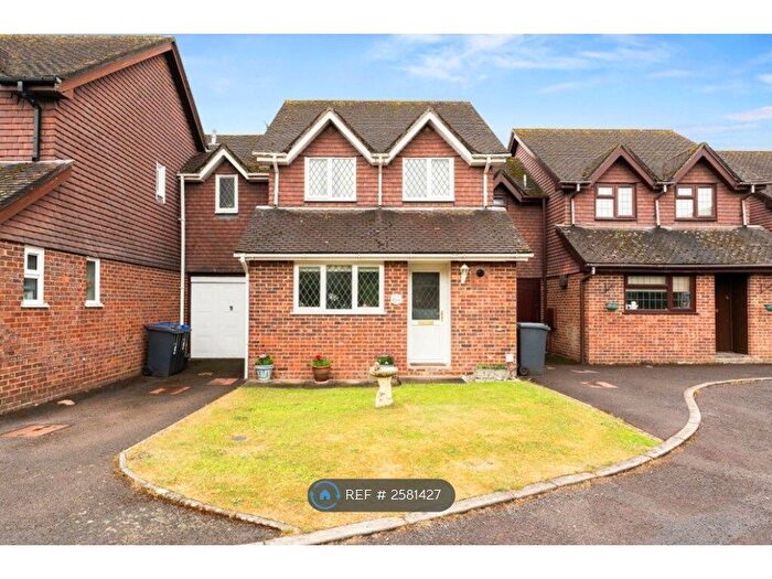 3 Bedroom Terraced House To Rent In Bishops Meade, Salisbury, SP1