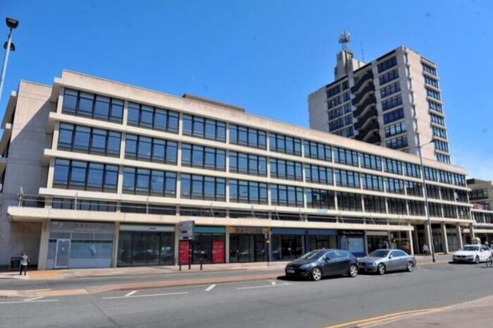 1 Bedroom Flat To Rent In North, Bond Street, Hull, Yorkshire, , Uk, HU1