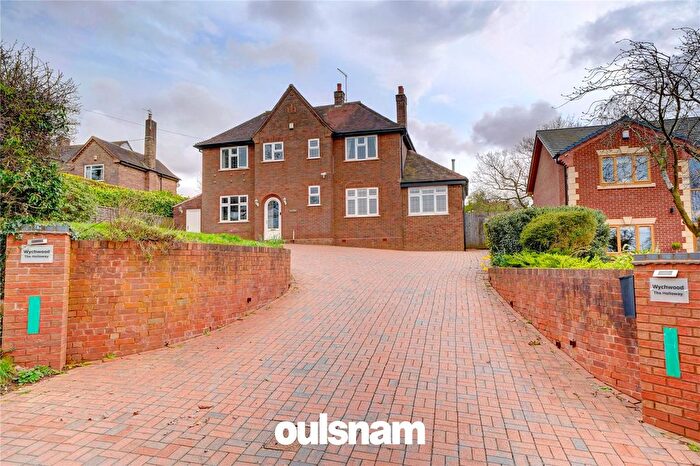4 Bedroom Detached House For Sale In The Holloway, Alvechurch, Birmingham, Worcestershire, B48