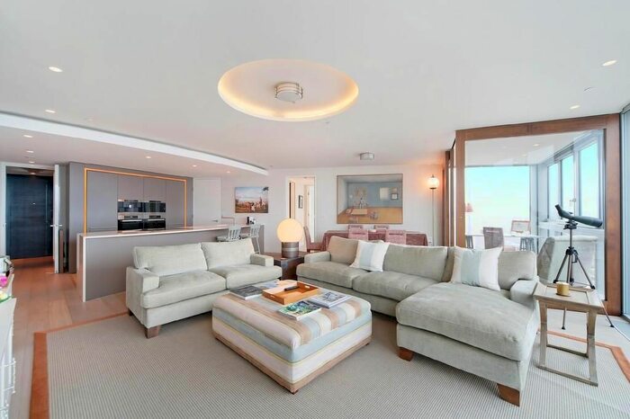 2 Bedroom Flat To Rent In St George Wharf, Vauxhall, London, SW8