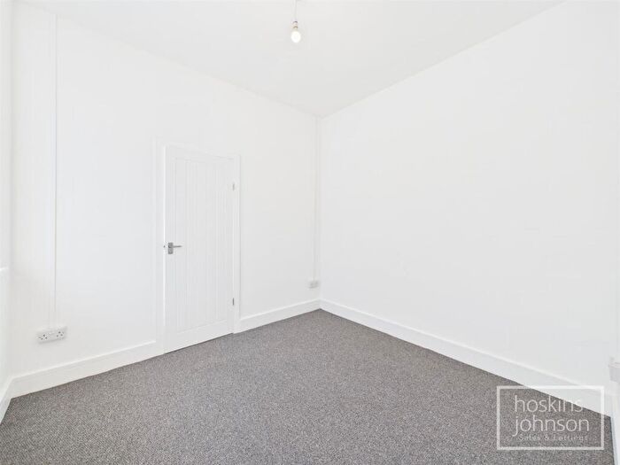 1 Bedroom Detached Bungalow To Rent In Morien Crescent, Pontypridd, CF37