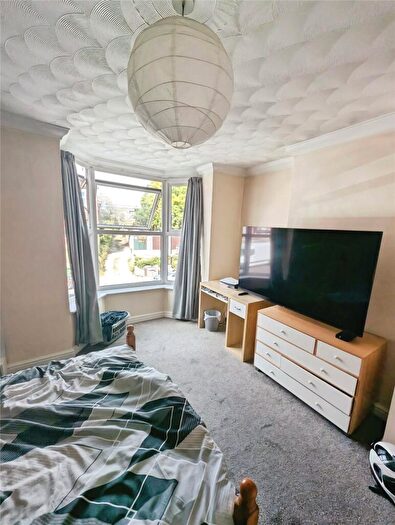 1 Bedroom Semi-Detached House To Rent In Broadlands Road, Southampton, Hampshire, SO17