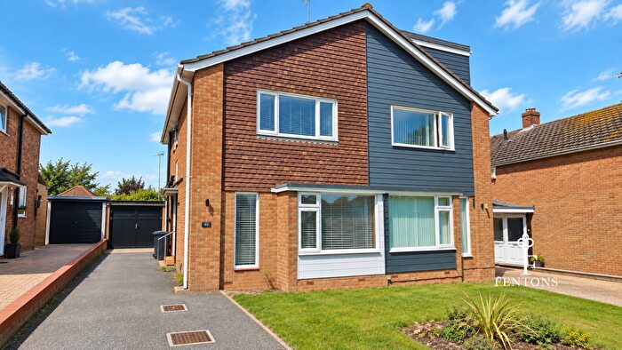 3 Bedroom Semi-Detached House For Sale In Columbine Gardens, Walton On The Naze, CO14