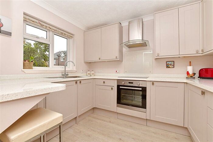 2 Bedroom End Terrace House For Sale In Peregrine Gardens, Shirley, Croydon, Surrey, CR0