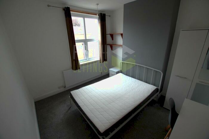 3 Bedroom Terraced House To Rent In Avenue Road Extension, Leicester, LE2