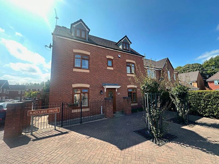 4 Bedroom Detached House For Sale In Ratcliffe Drive, Willenhall, WV13