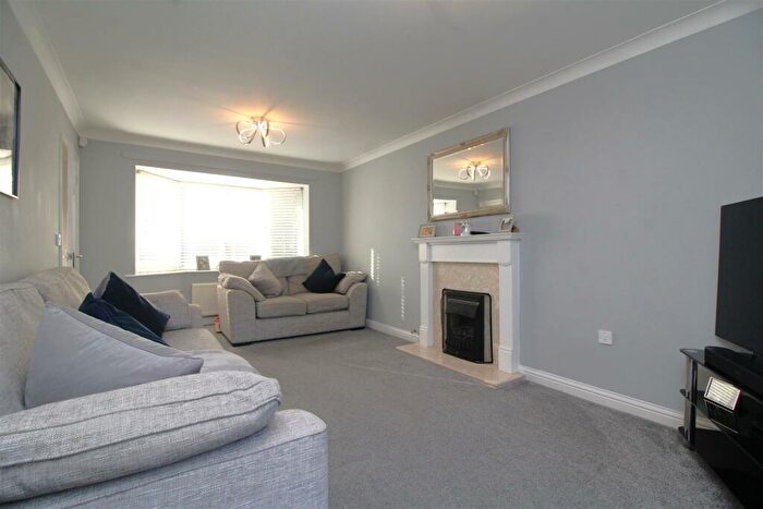 4 Bedroom Detached House For Sale In Standish Court, Peterborough, PE2