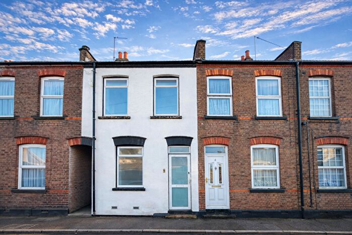 2 Bedroom Terraced House To Rent In Surrey Street, Luton, Bedfordshire, LU1