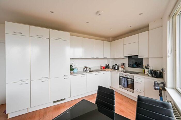 2 Bedroom Flat For Sale In Navigation Road, , Tower Hamlets, London, E3