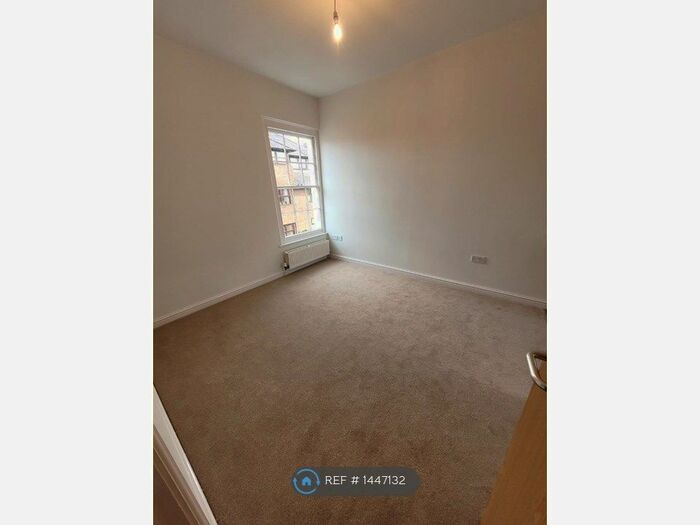 2 Bedroom Flat To Rent In Globe House, Stratford-Upon-Avon, CV37