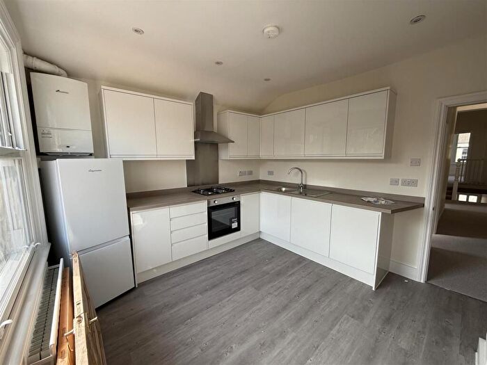 1 Bedroom Flat To Rent In Salisbury Place, London, SW9