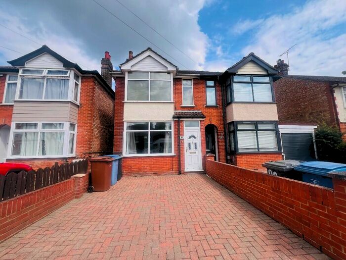 3 Bedroom Semi-Detached House To Rent In Parliament Road, Ipswich, Suffolk, IP4