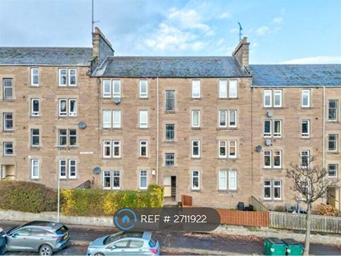 2 Bedroom Flat To Rent In Scott Street, Dundee, DD2