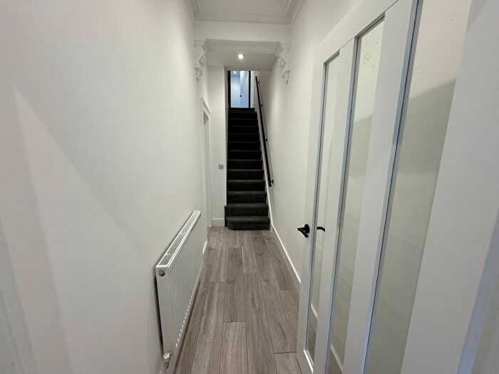 3 Bedroom Terraced House To Rent In Danygraig Road, Swansea, SA1