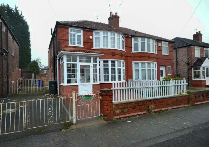 3 Bedroom Semi-Detached House To Rent In Ashdene Road, Withington, M20