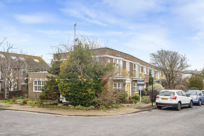 3 Bedroom End Of Terrace House For Sale In Prince Regents Close, Brighton, East Sussex, BN2