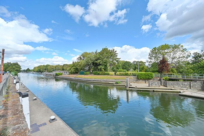 Studio To Rent In Hurst Road, East Molesey, KT8