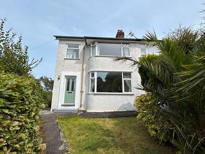 3 Bedroom Semi-Detached House For Sale In Cemlyn Park, Penmaenmawr, LL34
