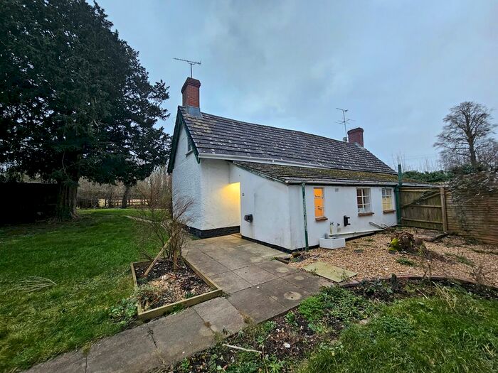 2 Bedroom Cottage To Rent In Red Rice, Andover, SP11