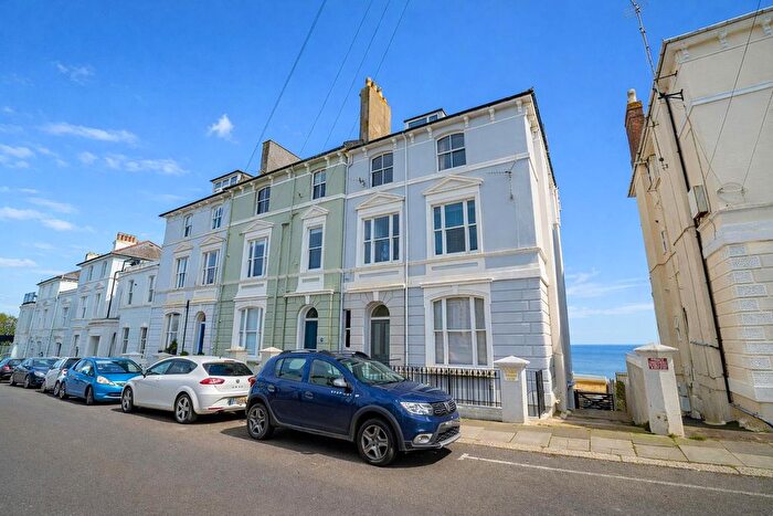 2 Bedroom Flat For Sale In West Hill Road, St. Leonards-On-Sea, TN38