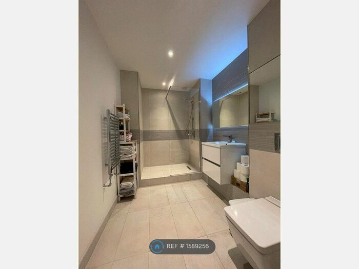 2 Bedroom Flat To Rent In Ashton Reach, London, SE16