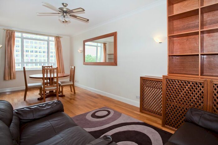 2 Bedroom Flat To Rent In North Block, Chicheley Street, London, SE1