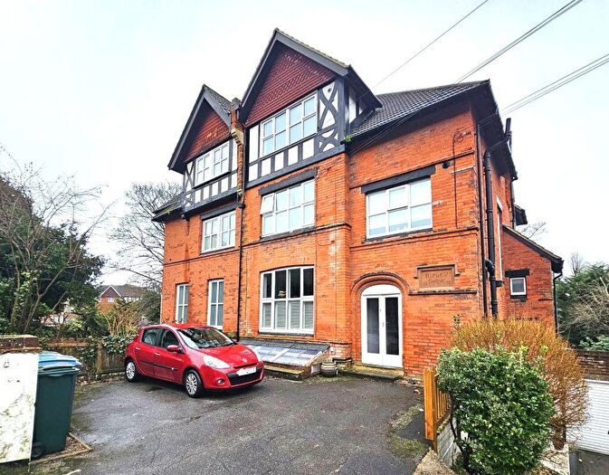 1 Bedroom Flat To Rent In Castle Avenue Dover, CT16