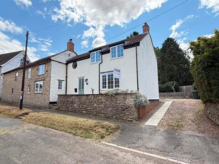 4 Bedroom Semi Detached House To Rent In Chapel End, Piddington, Northampton, NN7